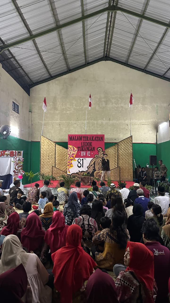 Warga RW 02 Kampung Ledok Tukangan Gelar Tirakatan, Lomba, Jalan Sehat hingga Pentas Seni Peringati HUT Ke-81 RI